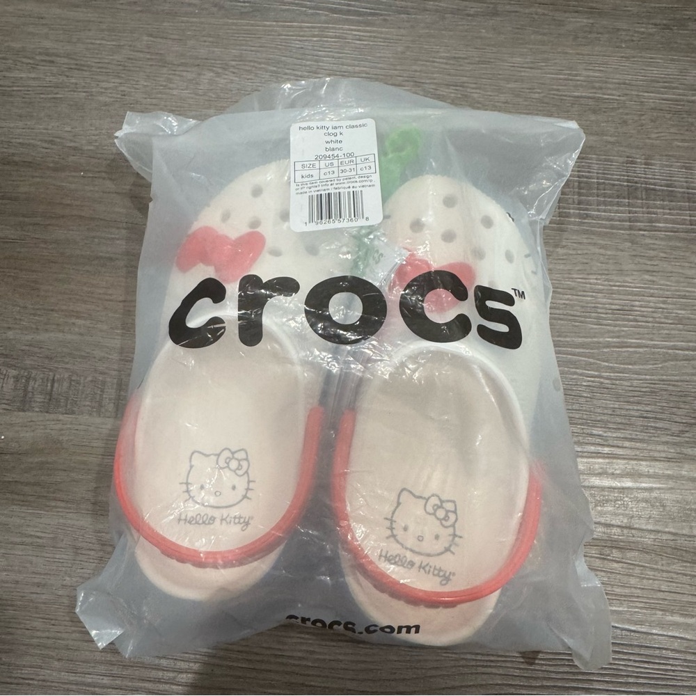 CROCS Hello Kitty I Am Classic White Clog Mules - Picture 12 of 12